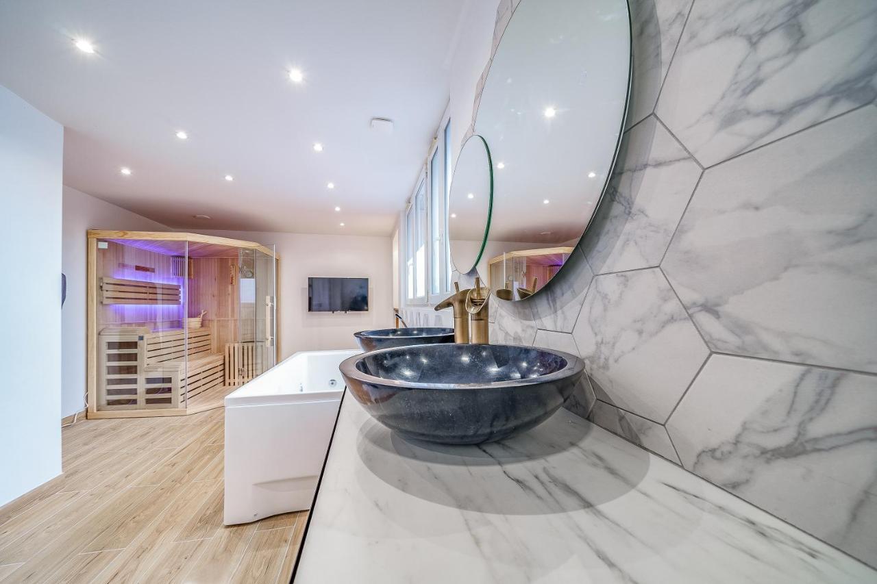 L'Evasion - Sauna Jacuzzi Cinema Tours Ngoại thất bức ảnh