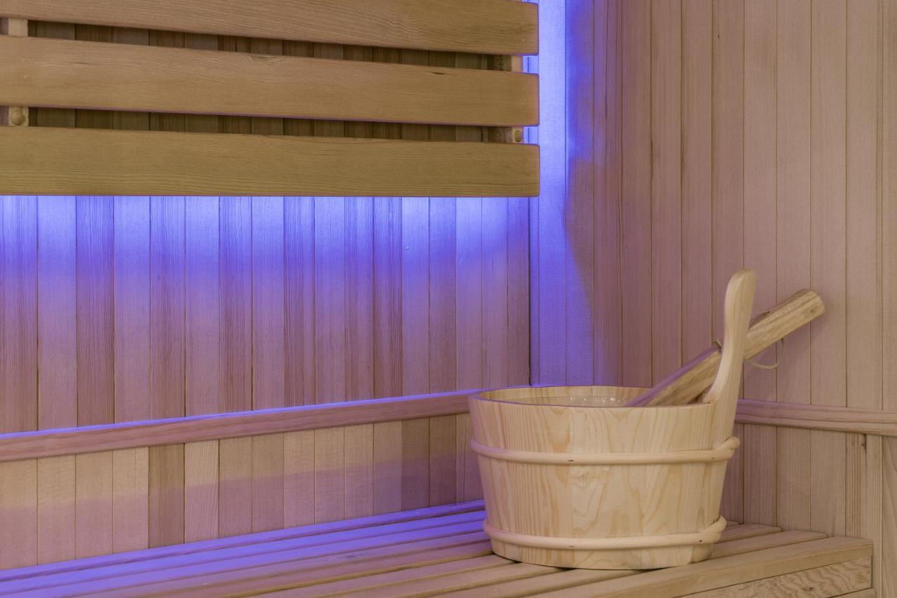 L'Evasion - Sauna Jacuzzi Cinema Tours Ngoại thất bức ảnh